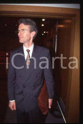 35mm vintage slide* 1995 ca MILAN Patrick GALLAGHER BRITISH TELECOM director(24)