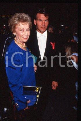 35mm vintage slide* 1990 ca CINEMA Patrick SWAYZE and mother Patsy SWAYZE (9)