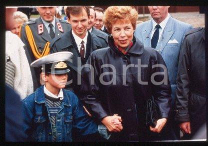 35mm vintage slide* 1995 ca HELSINKI Russian school Raissa GORBATCHEVA (30)