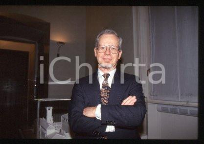 35mm vintage slide* 1999 ca MILAN economist & professor Oliver WILLIAMSON (21)