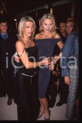 35mm vintage slide* 2000 ca MILAN Robertina MANGANARO and Valeria MARINI (26)