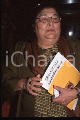 35mm vintage slide* 2000 ca MILAN "MISA CRIOLLA" singer Mercedes SOSA (3)