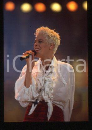 35mm vintage slide* 1989 ca MUSIC English pop singer YAZZ Yasmin EVANS (23)