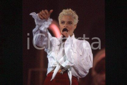 35mm vintage slide* 1989 ca MUSIC English pop singer YAZZ Yasmin EVANS (24)