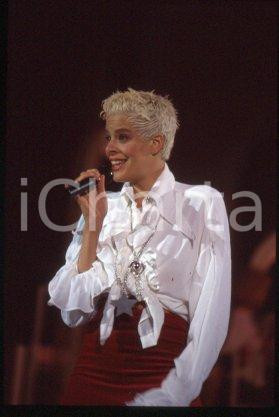 35mm vintage slide* 1989 ca MUSIC English pop singer YAZZ Yasmin EVANS (26)