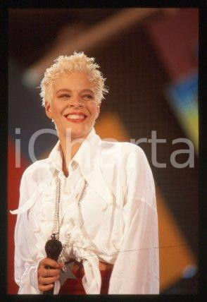 35mm vintage slide* 1989 ca MUSIC English pop singer YAZZ Yasmin EVANS (27)