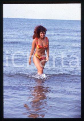 35mm vintage slide* 1986 ca ITALY a singer Manuela VILLA in a bathing suit (6)