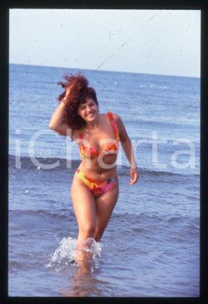 35mm vintage slide* 1986 ca ITALY a singer Manuela VILLA in a bathing suit (7)