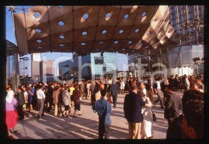 35mm vintage slide* 1989 ARCHE DE LA DEFENSE inauguration - people (14)