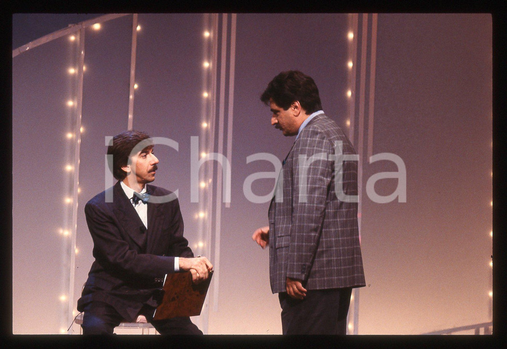 35mm vintage slide* 1990 ca CANALE 5 TRA MOGLIE E MARITO VIP Marco COLUMBRO (2)