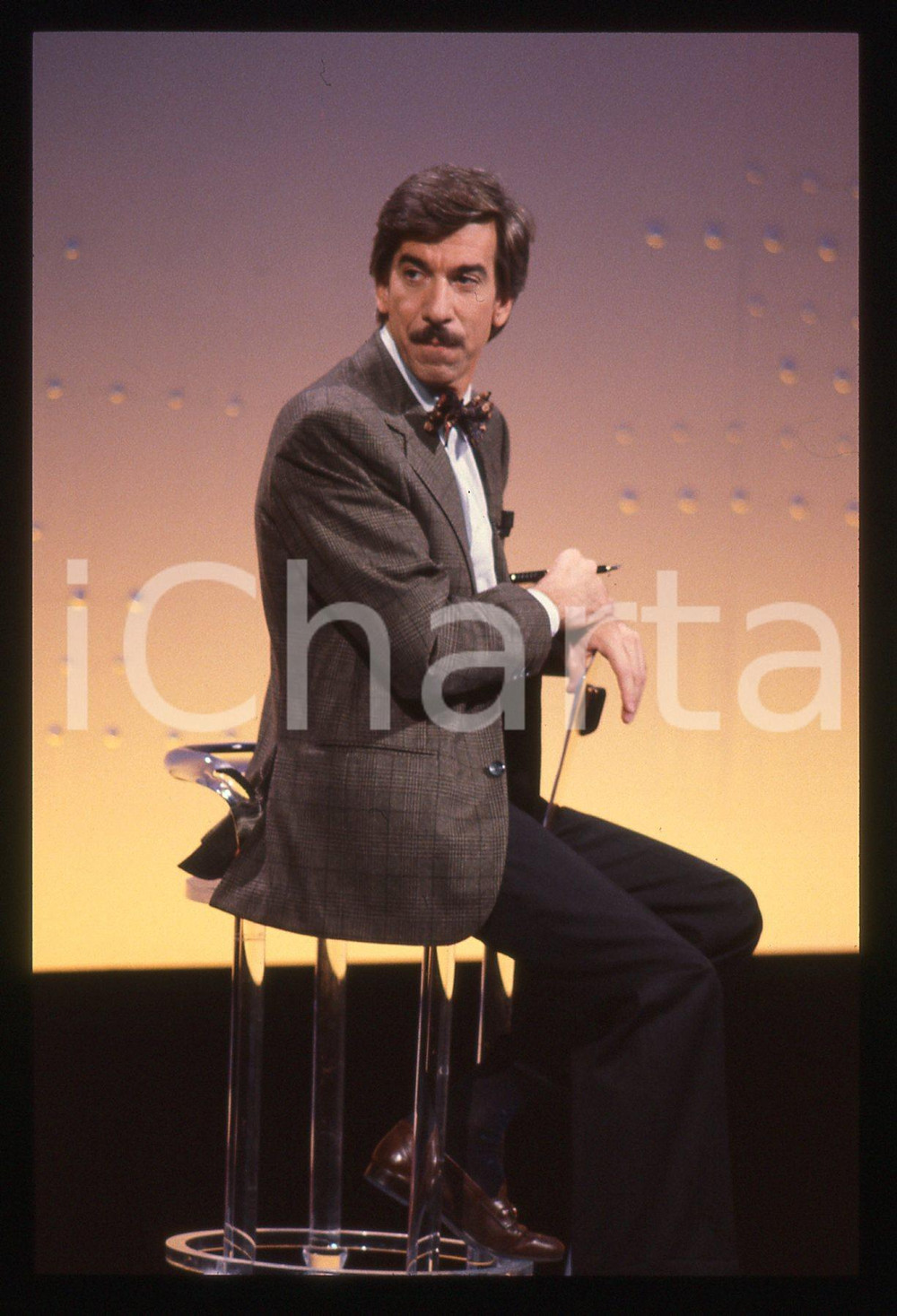 35mm vintage slide* 1990 ca CANALE 5 TRA MOGLIE E MARITO VIP Marco COLUMBRO (7)