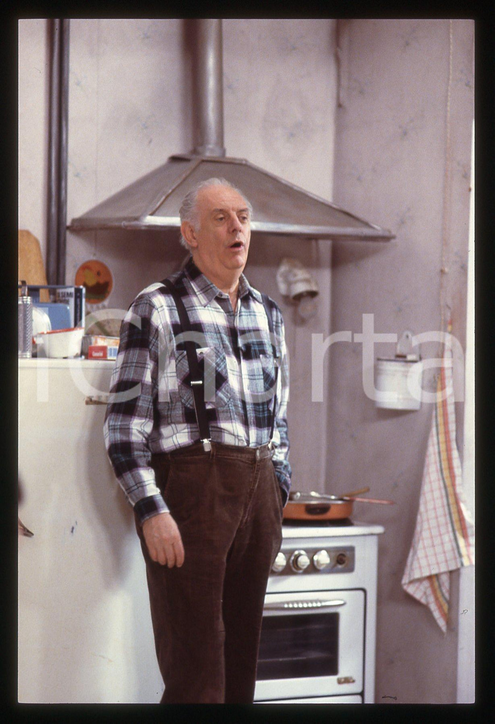 35mm vintage slide* 1988 RAI 3 Dario FO conduce TRASMISSIONE FORZATA (2)