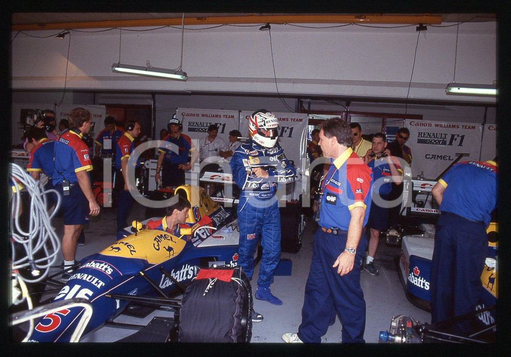 35mm vintage slide* 1992 FORMULA1 Nigel MANSELL con WILLIAMS FW14B ai box