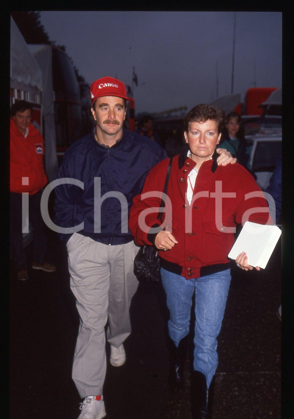 35mm vintage slide* 1990 ca FORMULA1 Nigel e Roseanne MANSELL - Paddock (5)