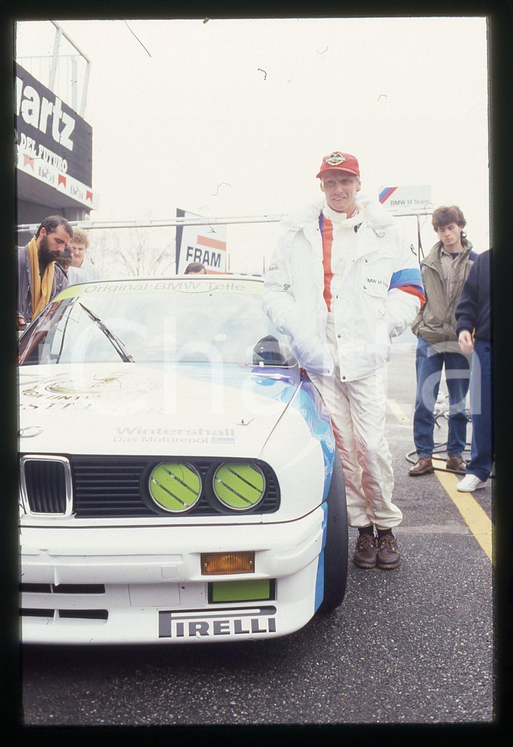 Fotografia d epoca originale 35mm vintage slide 1985 ca AUTODROMO MONZA Niki LAUDA BMW M Team  BMW M3 1