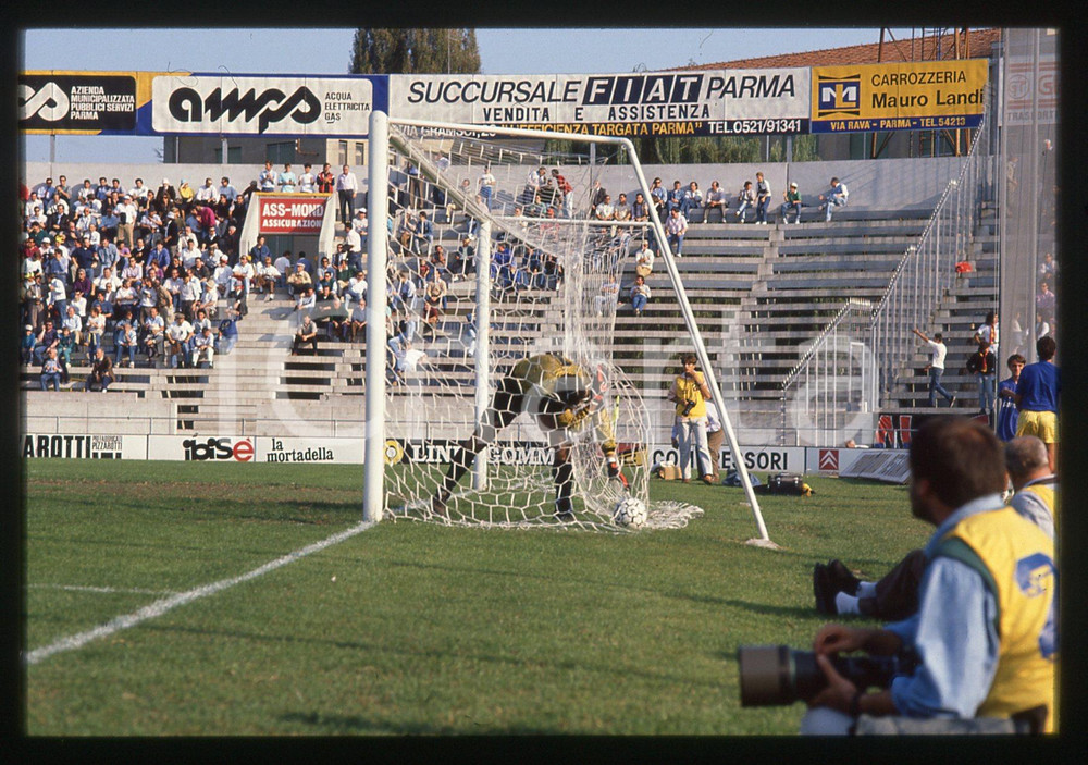 35mm vintage slide* 1989 CALCIO SERIE B PARMA vs COSENZA 5-1 - Nicola DI LEO (3)