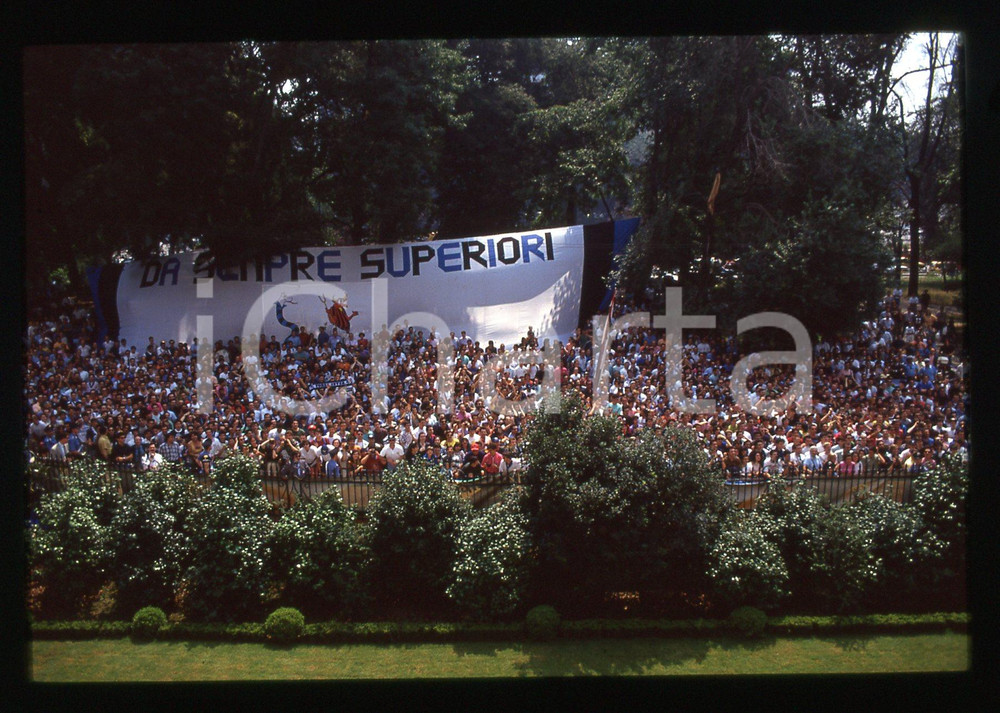 35mm vintage slide* 1990 ca ITALIA CALCIO Tifosi F.C. INTERNAZIONALE (2)