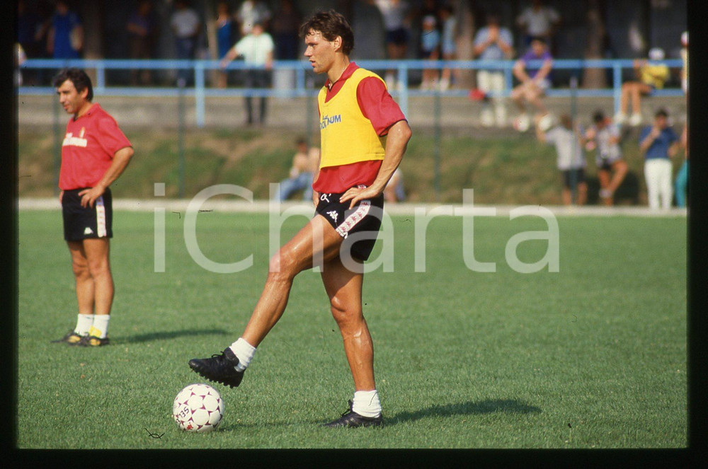 35mm vintage slide* 1988 ITALIA Marco VAN BASTEN A.C. MILAN - Allenamento (2)