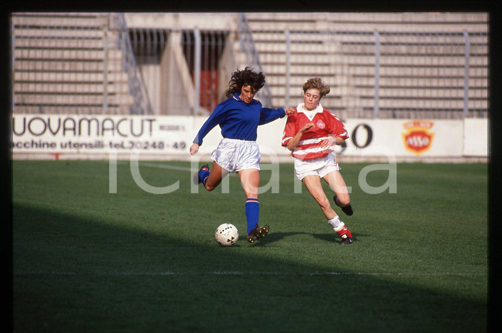 35mm vintage slide* 1989 REGGIO EMILIA - CALCIO FEMMINILE Elisabetta BAVAGNOLI 2