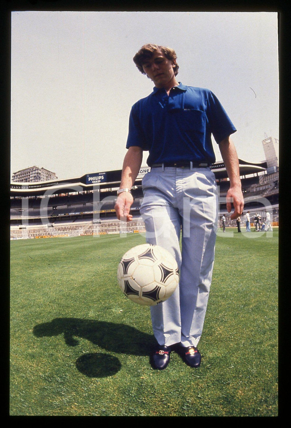 35mm vintage slide* 1990 ca REAL MADRID Emilio BUTRAGUENO al Santiago BERNABEU 2
