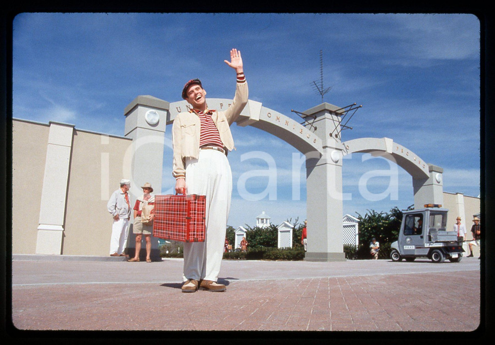 35mm vintage slide* 1998 THE TRUMAN SHOW Jim CARREY in una scena del film (2)
