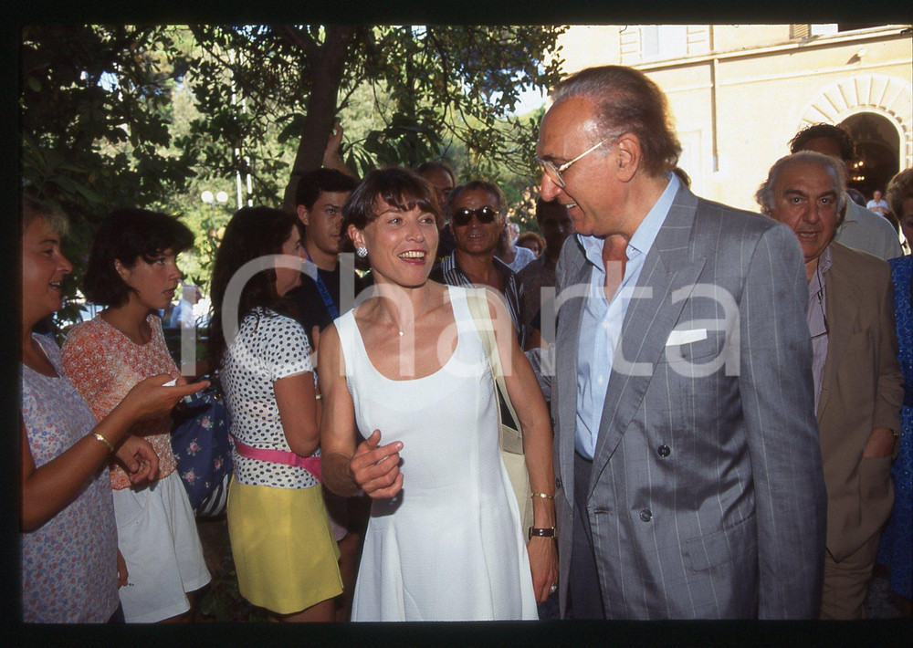 Negativo, diapositiva originale 35mm vintage slide 1995 ca ITALIA COSTUME Manuela DI CENTA e Pippo BAUDO 4 1