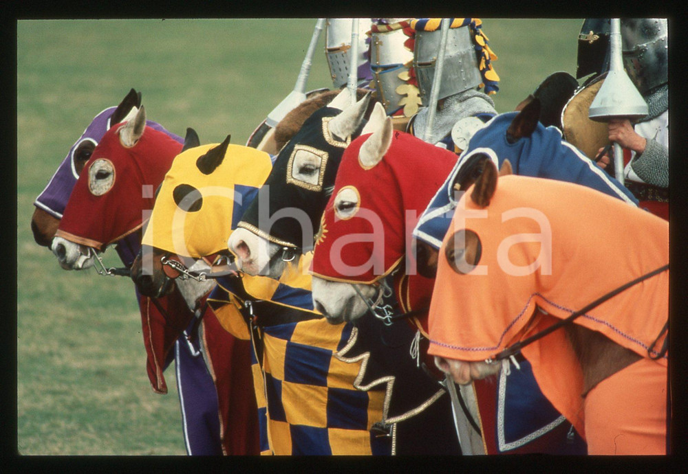 Fotografia d epoca originale 35mm vintage slide 1985 ca CHILHAM CASTLE UK  JOUSTING Tournament 2 1