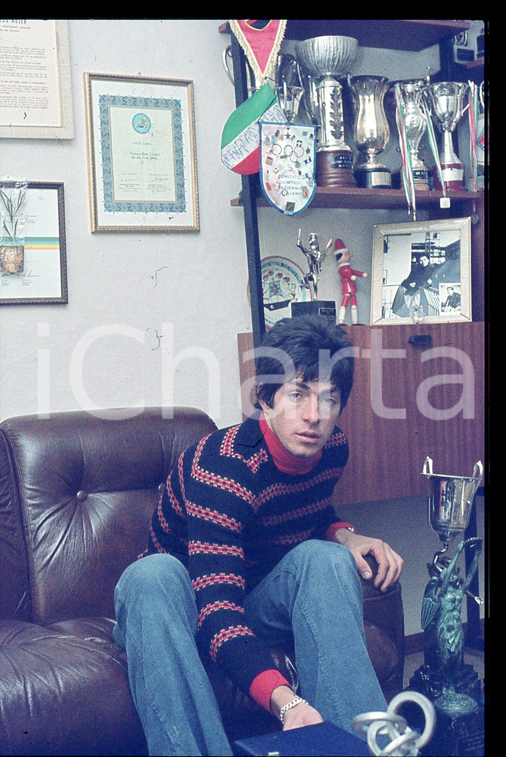 35mm vintage slide* 1970 ca GIOVO Francesco MOSER posa con trofei *CICLISMO (2)