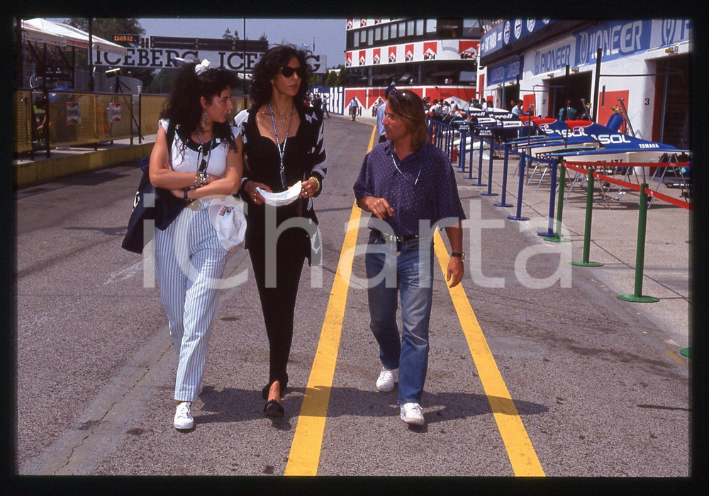 35mm vintage slide* 1982 GP SAN MARINO René ARNOUX nella pit lane Ritratto (2)