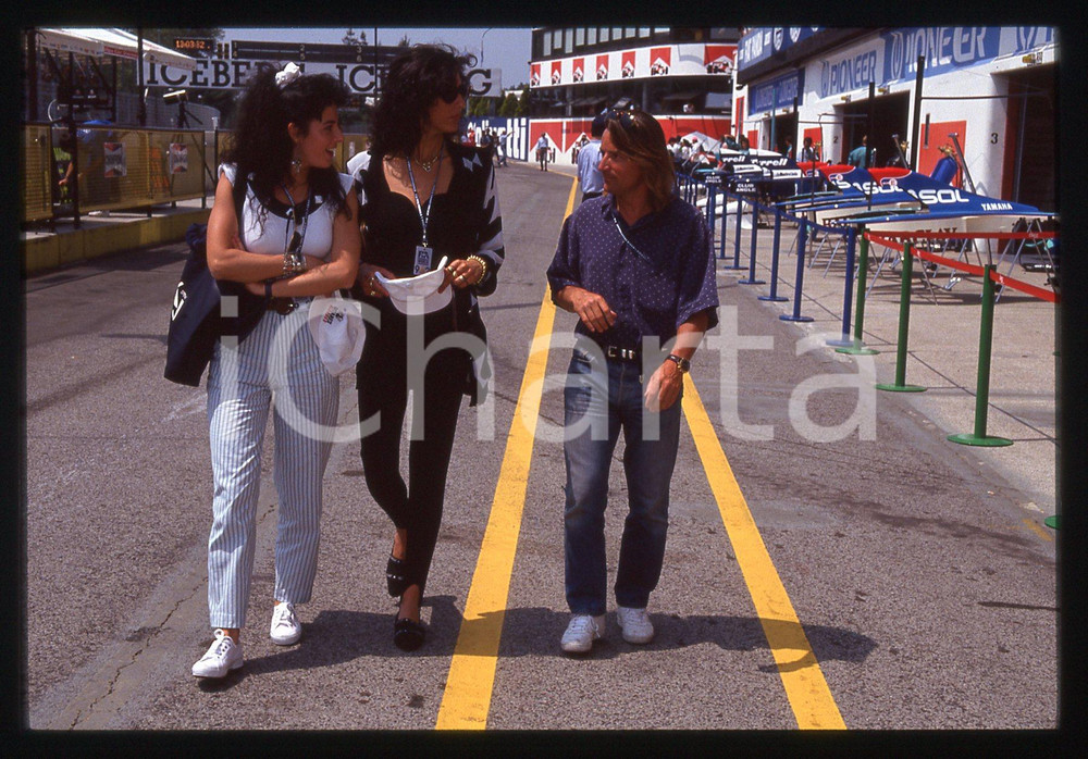 35mm vintage slide* 1982 GP SAN MARINO René ARNOUX nella pit lane Ritratto (3)