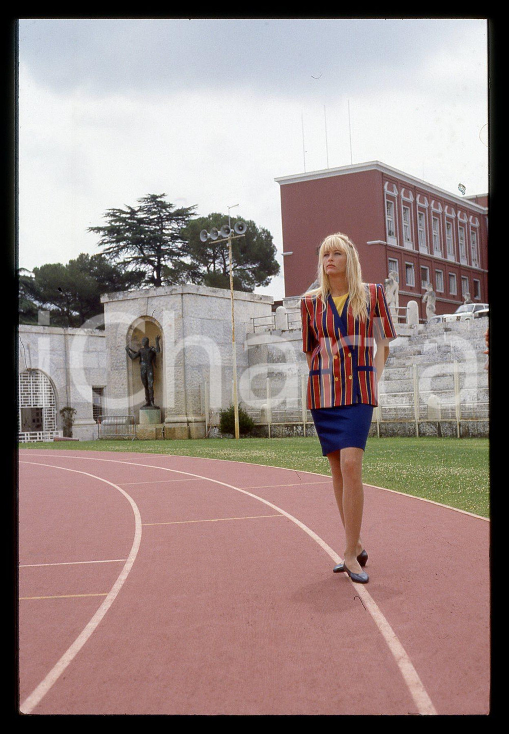 35mm vintage slide* 1992 ROMA Carolyn SPENCE Divisa ITALIA per BARCELLONA '92 2