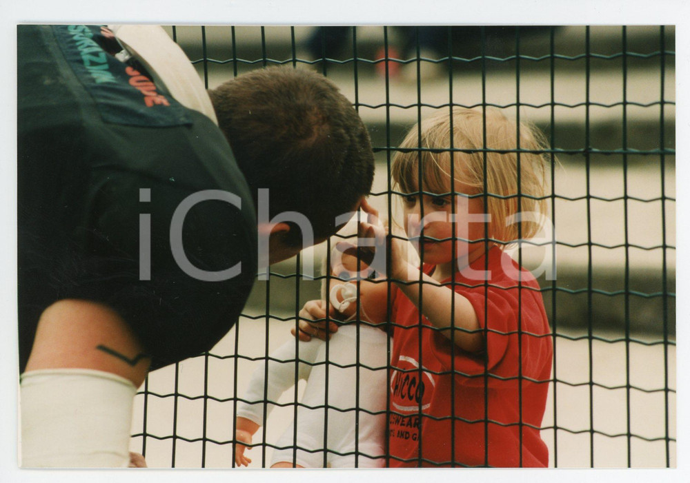 1995 CERNUSCO SUL NAVIGLIO Giocatore BLACKHAWKS con piccolo tifoso *Foto 15x10