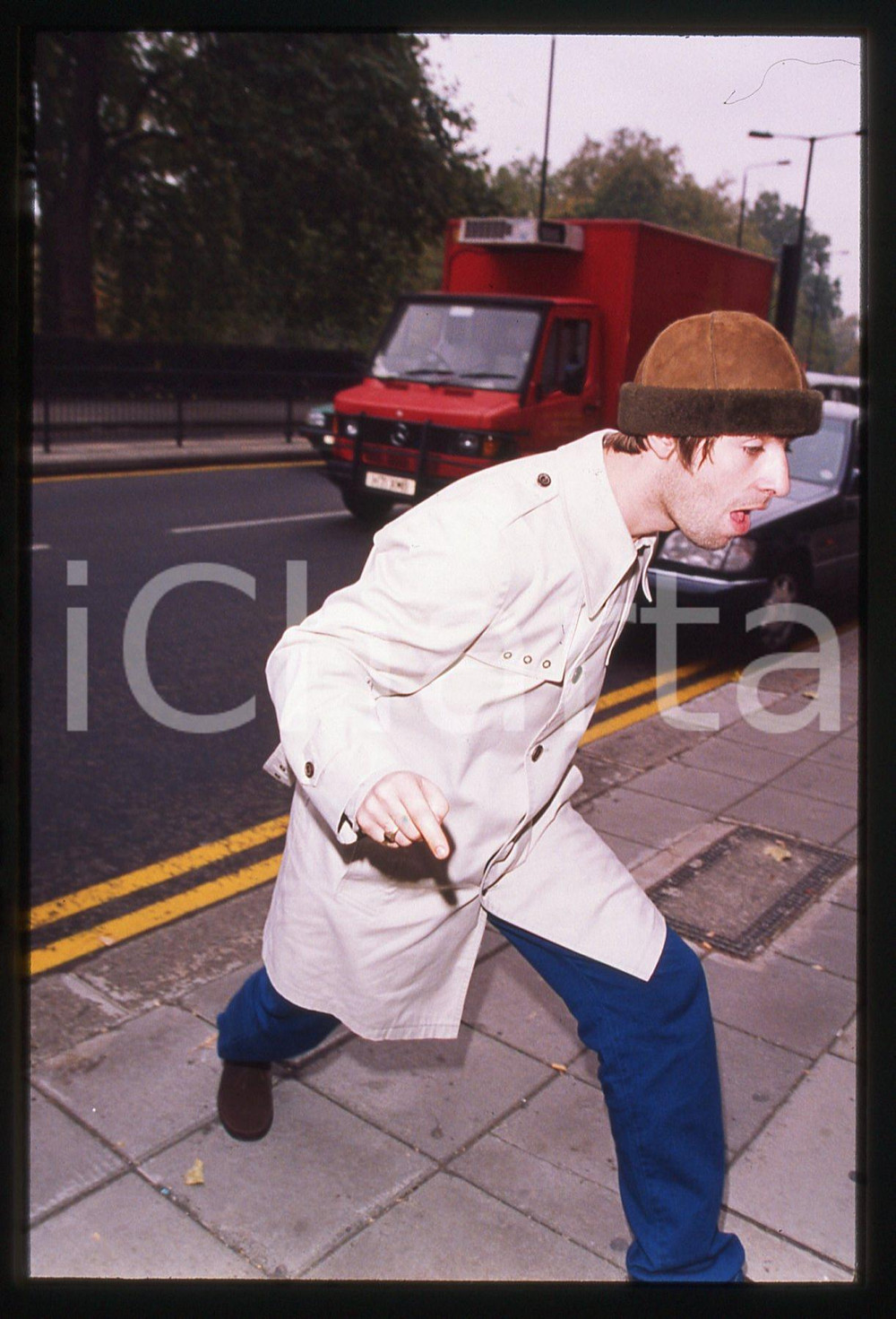 35mm vintage slide* 1995 ca UK - MUSICA Liam GALLAGHER Ritratto cantante OASIS