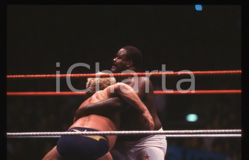 35mm vintage slide* 1987 MILANO WWF HOUSE SHOW - THE KING vs JUNKYARD DOG
