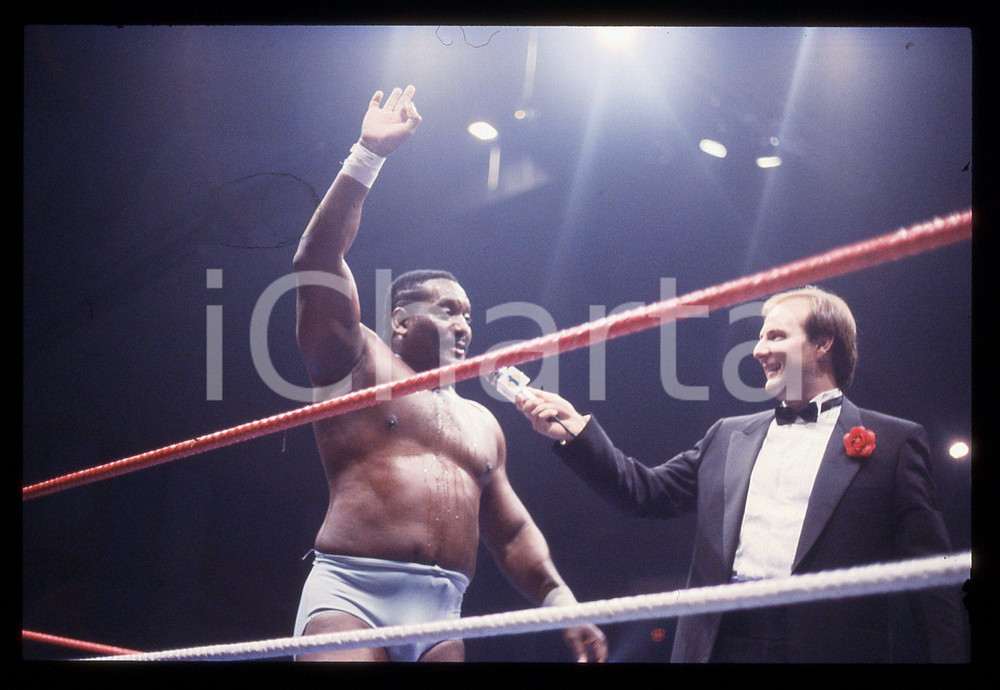 35mm vintage slide* 1987 MILANO WWF HOUSE SHOW Gerry SCOTTI presenta S.D.JONES 2
