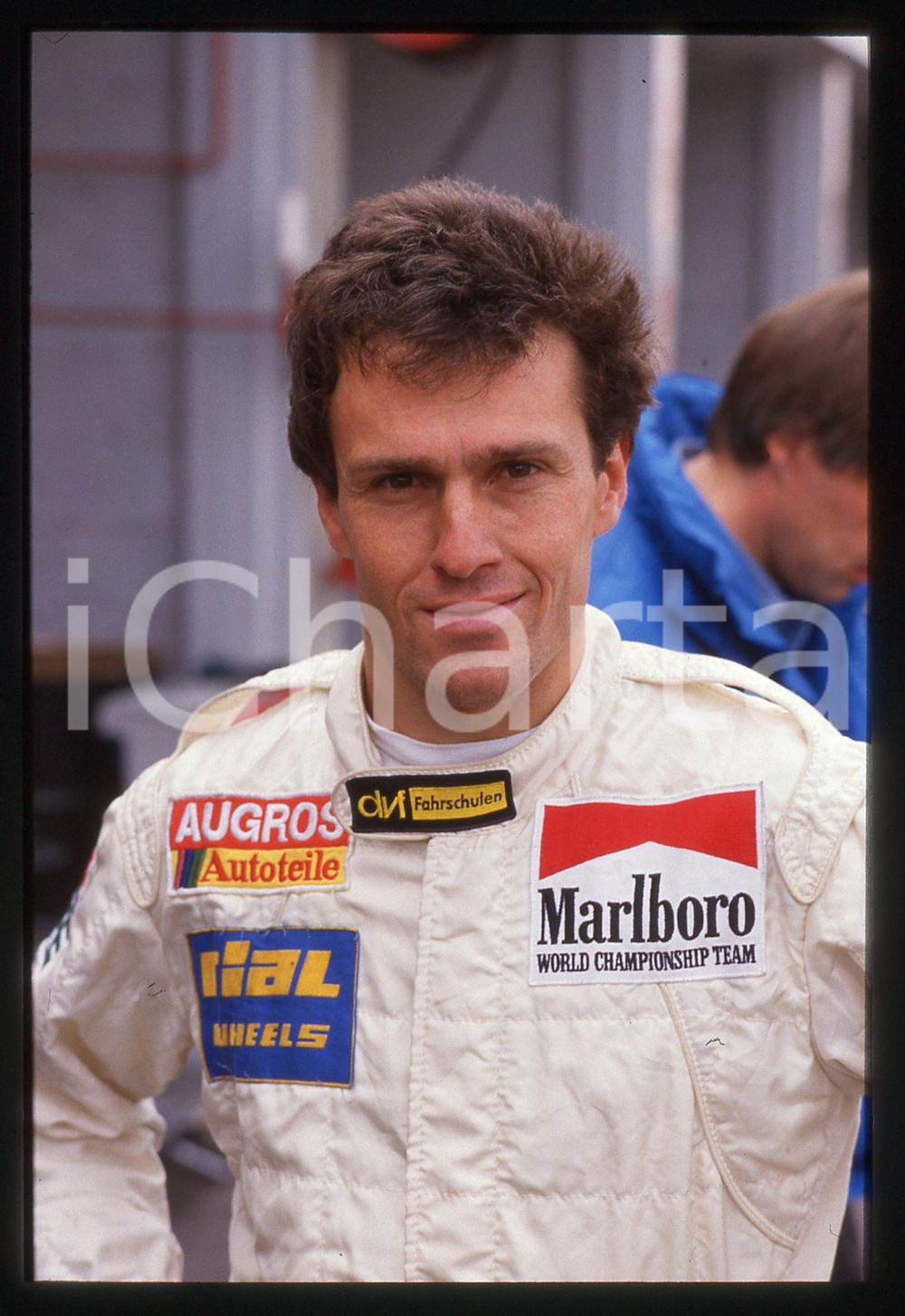 35mm vintage slide* 1988 GP MONZA - Andrea DE CESARIS Scuderia RIAL ai box (4)