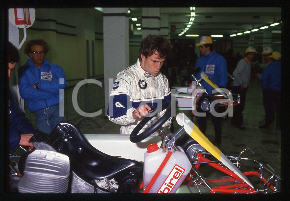 35mm vintage slide* 1988 AIRC Gara beneficenza - Andrea DE CESARIS Ritratto (2)