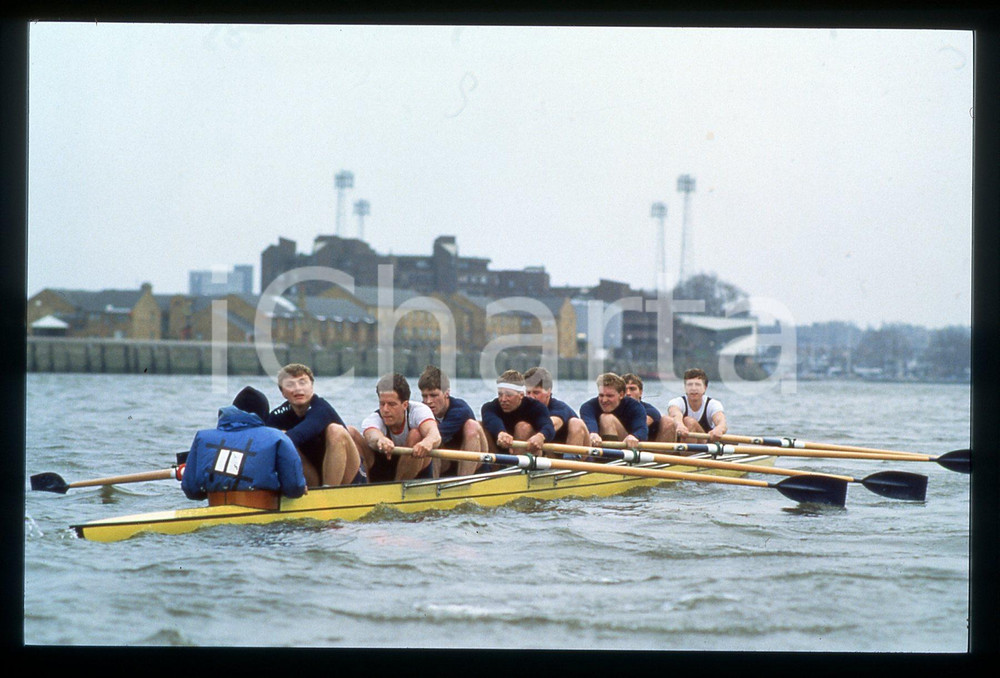 35mm vintage slide* 1985 LONDON THE BOAT RACE OXFORD Crew training on THAMES 3