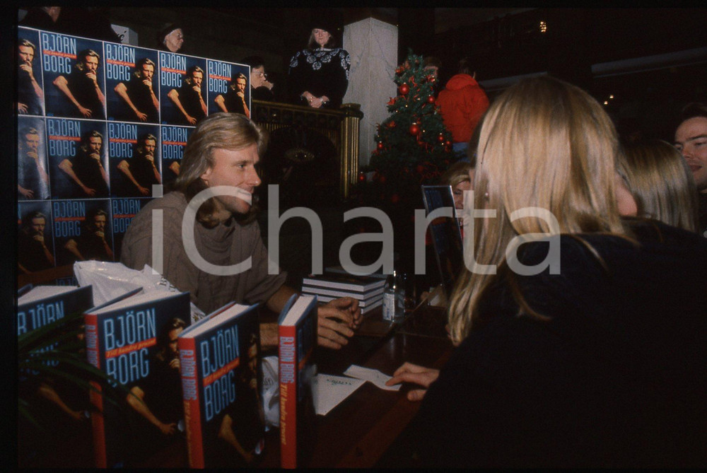 35mm vintage slide* 1992 STOCKHOLM Bjorn BORG presenta la sua autobiografia 4