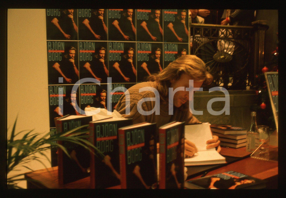 35mm vintage slide* 1992 STOCKHOLM Bjorn BORG presenta la sua autobiografia 7