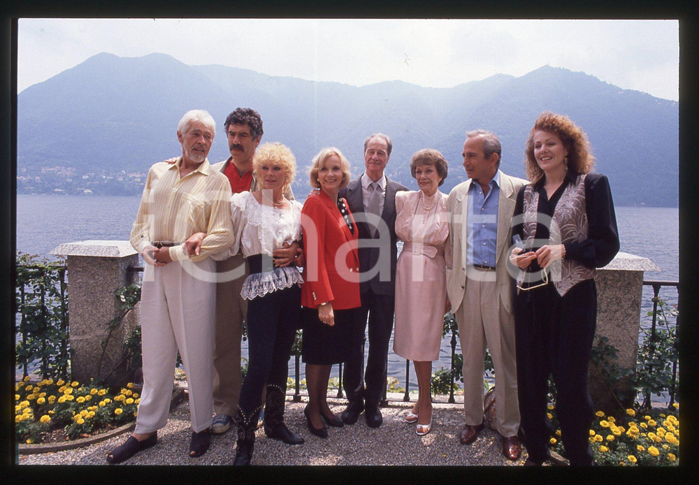 35mm vintage slide* 1990 CERNOBBIO - VILLA D'ESTE James COBURN Eva Marie SAINT