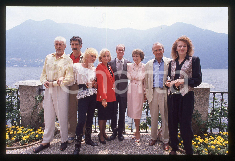 35mm vintage slide* 1990 CERNOBBIO VILLA D'ESTE - James COBURN Eva Marie SAINT 3