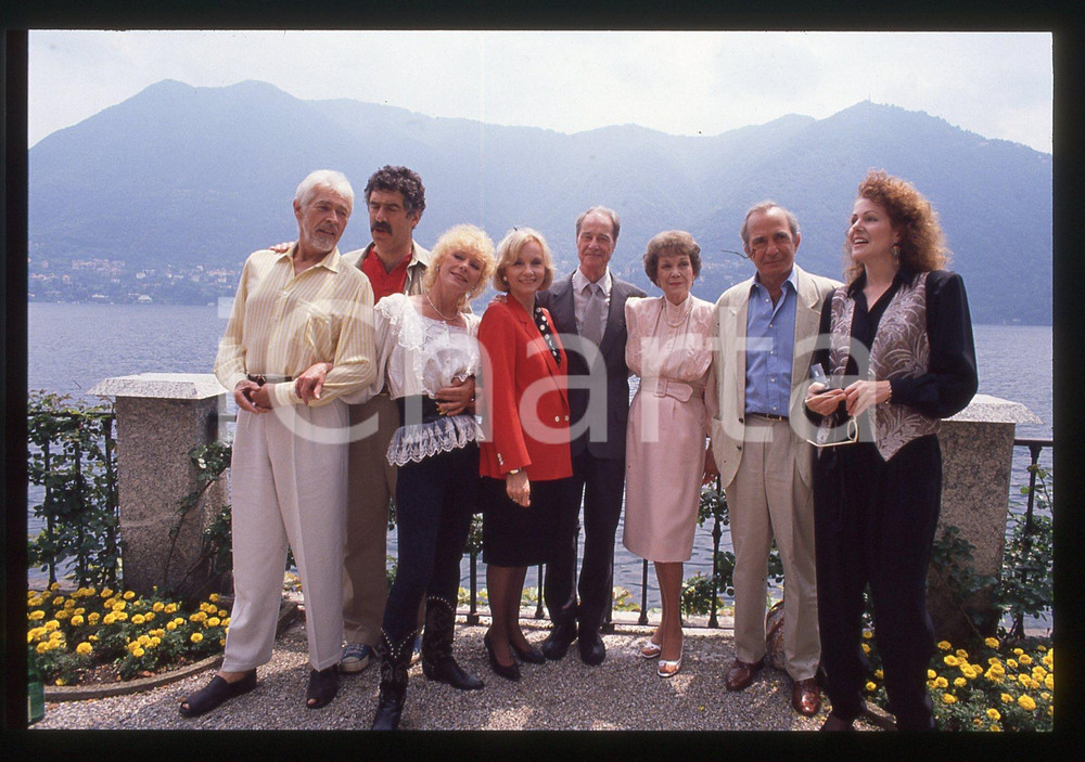 35mm vintage slide* 1990 CERNOBBIO VILLA D'ESTE - James COBURN Eva Marie SAINT 5
