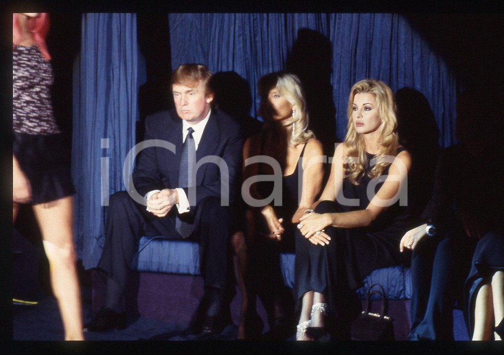 35mm vintage slide* 1998 MILANO - Donald TRUMP Barbara BOUCHET Alba PARIETTI