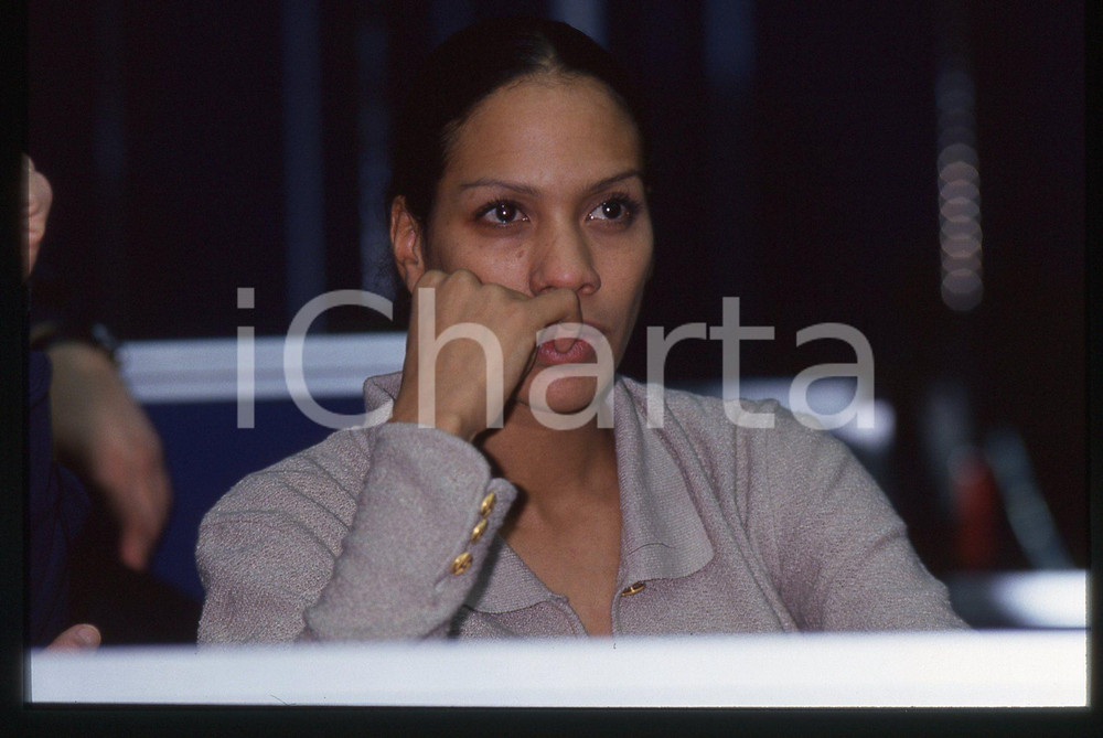 35mm vintage slide*1993 MILANO - MURATTI INDOOR Barbara FELTUS Ritratto 11