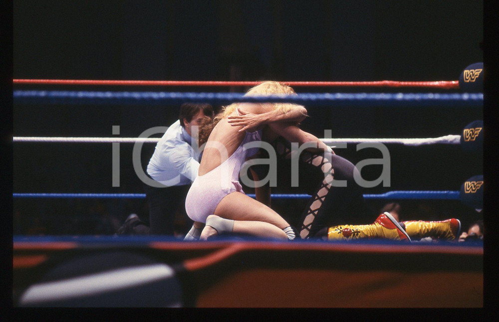 35mm vintage slide* 1987 MILANO - WWF Velvet MCINTYRE vs SENSATIONAL SHERRI 16