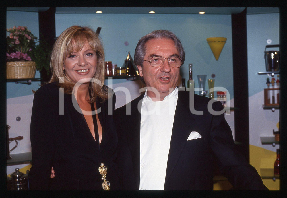 35mm vintage slide* 1993 RAI 2 - Gualtiero MARCHESI e Marina PERZY Ritratto (2)