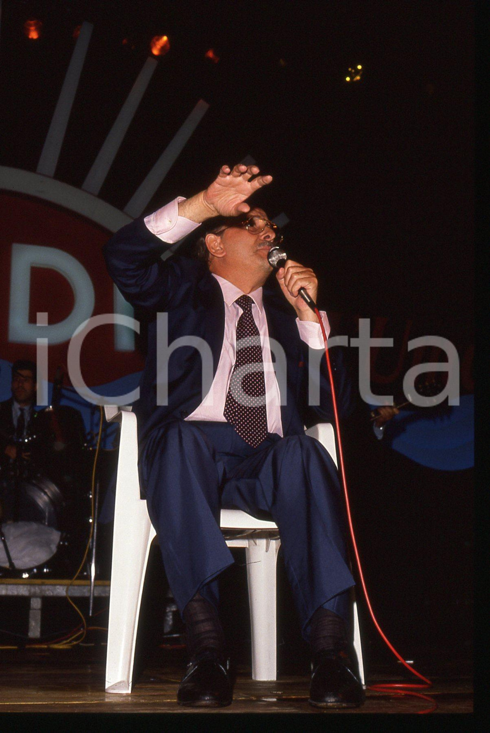 35mm vintage slide* 1989 MILANO Domenico MODUGNO canta ad un comizio del PSDI 34