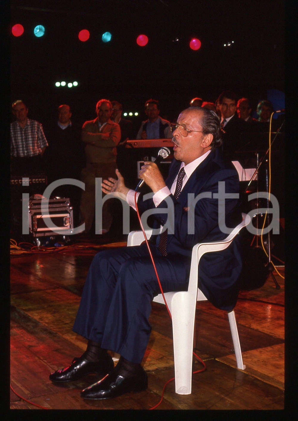 35mm vintage slide* 1989 MILANO Domenico MODUGNO canta ad un comizio del PSDI 42