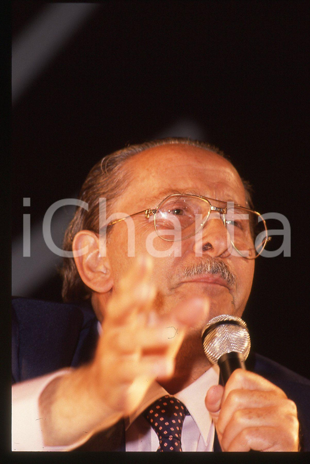 35mm vintage slide* 1989 MILANO Domenico MODUGNO canta ad un comizio del PSDI 63